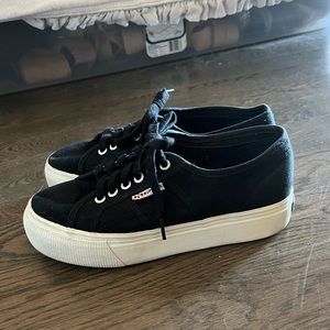 Platform Superga’s!